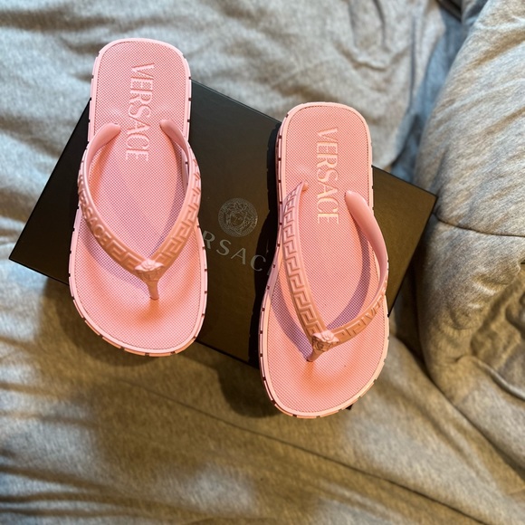 Versace Pink Flip Flops - Picture 3 of 3